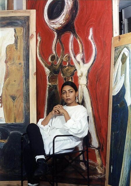 Naval Art Gallery Curator Aesthetic, Art Curator Aesthetic Outfits, Art Curator Aesthetic, Artist Studio Aesthetic, Art Gallery Outfit Ideas, Curator Aesthetic, Gallery Curator, Artist Career, Deepti Naval