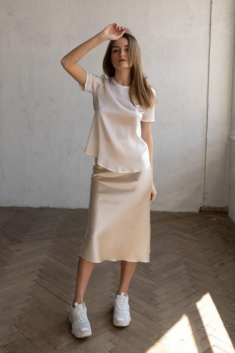 Silk Tee Shirt, Silk Cami Dress, Cream Silk Blouse, Silk Tee, Silk Chemise, Silk T Shirt, Silk Satin Dress, Silk Outfit, Black Slip Dress