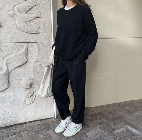 Japan Style Outfits, Aime Leon Dore New Balance, Black Sweatpants Outfit, Museum Of Peace And Quiet, New Balance 650, Casual Sporty Outfits, Everyday Casual Outfits, Aime Leon Dore, Sweatpants Outfit