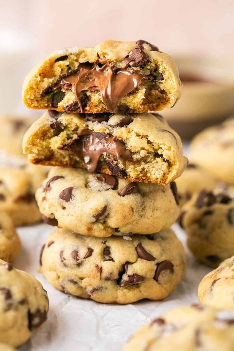 Nutella Stuffed Cookies - Erin Lives Whole Christmas Stuffed Cookies, Nutella Stuffed Cookies Recipes, Nutella Stuffed Cookies, Cookie Pies, Nutella Cookies Recipe, Nutella Cookie, Stuffed Cookies, Pan Kitchen, Cookies Ideas