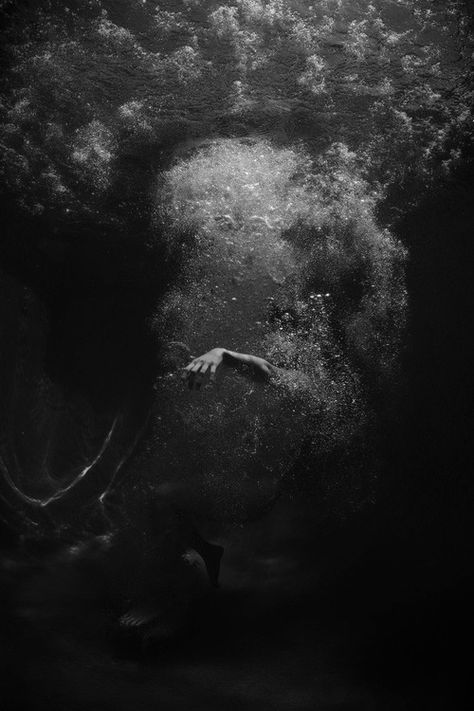 DROWNING IN THE BASEMENT I’m drowning in a pool of water  in the basement of End House  Can this be an illusion?  The Dead love their games.  THE DEAD GAME by Susanne Leist Water Aesthetic, Psy Art, Under Water, Dark Photography, Arte Horror, Underwater Photography, 인물 사진, Character Aesthetic, Book Aesthetic