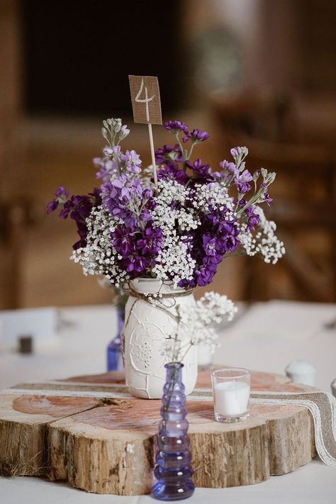 Baby’s breath is such a beautiful choice for wedding flower arrangements as it adjusts to every budget without losing its charm. It’s been popping up everywhere in weddings, from centerpieces to ceremony decoration, to bridal bouquets and cakes. It is also perfect for creative DIY wedding projects. Check out these original, beautiful and easy to […]- Part 2- Part 2 Deco Violet, Purple And White Flowers, Plum Wedding, Tafel Decor, Wedding Colors Purple, Lilac Wedding, Wedding Floral Centerpieces, Purple Wedding Flowers, Rustic Wedding Centerpieces