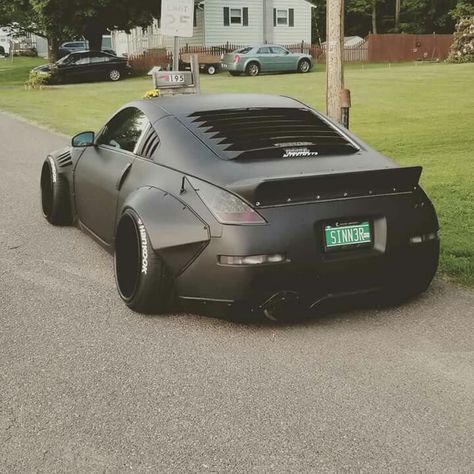 #Matte #black #Widebody #350z Widebody Nissan 370z, Wide Body 350z, 350z Black, Nissan Z Cars, R35 Gtr, Best Jdm Cars, Vw Vintage, Nissan Z, Street Racing Cars