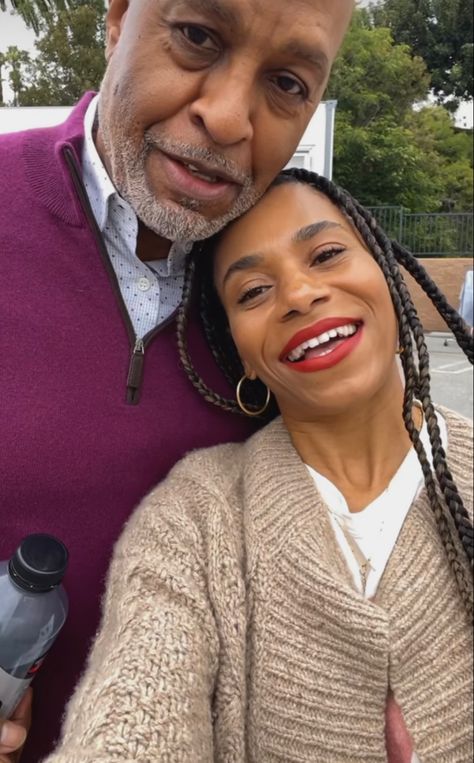 [James Pickens Jr][Kelly McCreary] James Pickens Jr, Kelly Mccreary, Best Tv Shows, Best Tv, Greys Anatomy, Anatomy, Tv Shows, It Cast, Film