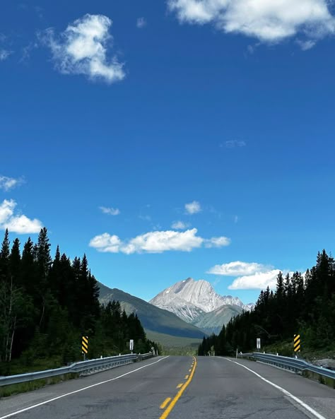 #calgary #banff #albertaroadtrip #mountains #rockymountains #canada #canadianmountains Calgary Aesthetic, Canada Aesthetic, Canada Work, Canada Calgary, Calgary Alberta Canada, Calgary Canada, Moving To Canada, Western Canada, Explore Canada