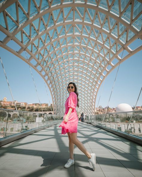 MOST INSTAGRAMMABLE PLACES IN TBILISI: 5 DAY GUIDE Recreating Photos, Georgia Photography, Baku City, Visit Georgia, Travel Pose, Cute Coffee Shop, Most Instagrammable Places, Scenic Travel, Georgia Travel