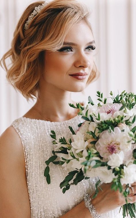 Bridal Bob Hairstyles, Short Bridal Hair, Bob Wedding Hairstyles, Short Hair Bride, Mother Of The Bride Hair, Lob Hairstyle, Princess Hairstyles, Short Wedding Hair, Wedding Hair Down