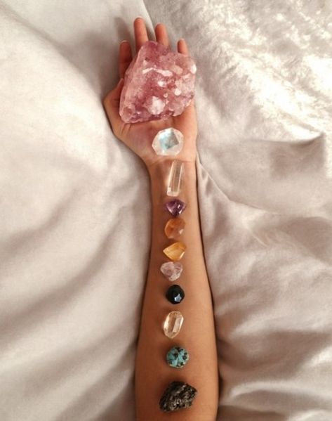 ✨🌟 Crystals bring such positive vibes! 🌈 #CrystalLove Crystals Jewelry Aesthetic, Spiritual Jewelry Aesthetic, Crystal Vibes Aesthetic, Crystal Girl Aesthetic, Spiritual Aesthetics, Crystal Collection Display, Crystals Aesthetic, Crystal Girl, Crystal Witch