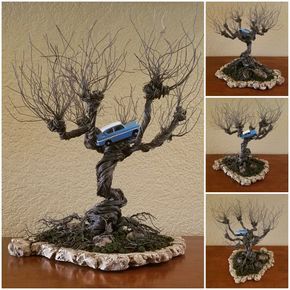 DIY Harry Potter Whomping Willow wire tree with flying Ford Anglia Harry Potter Whomping Willow, Flying Ford Anglia, Harry Potter Weihnachten, Whomping Willow, Classe Harry Potter, Cumpleaños Harry Potter, Stile Harry Potter, Diy Harry Potter, Harry Potter Christmas Tree