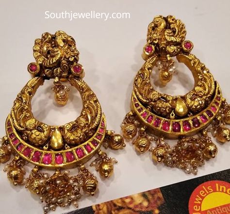 Gold Chandbali Earrings Design, Chandbali Earrings Gold, Big Earrings Gold, Chand Bali, Gold Peacock, Gold Jhumka Earrings, Gold Temple Jewellery, Indian Jewelry Earrings, Antique Necklaces Design