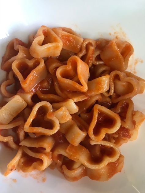 Random Heart Shaped Things, Cute Pasta Aesthetic, Heart Pasta, Pasta Aesthetic, Heart Things, Heart Shaped Food, Heart Aesthetic, Heart Food, Pasta Shapes