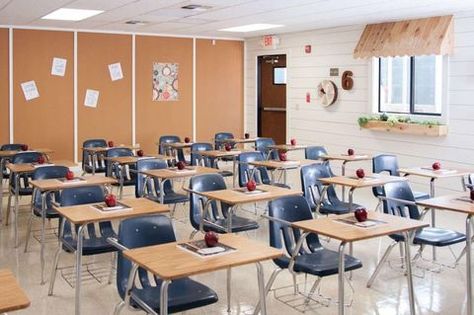 Wall Shiplap, Classroom Seating Arrangements, Beautiful Classroom, Dance Studio Decor, Magnolia Network, Chalkboard Classroom, Life Background, Schoolhouse Rock, Teaching Theatre