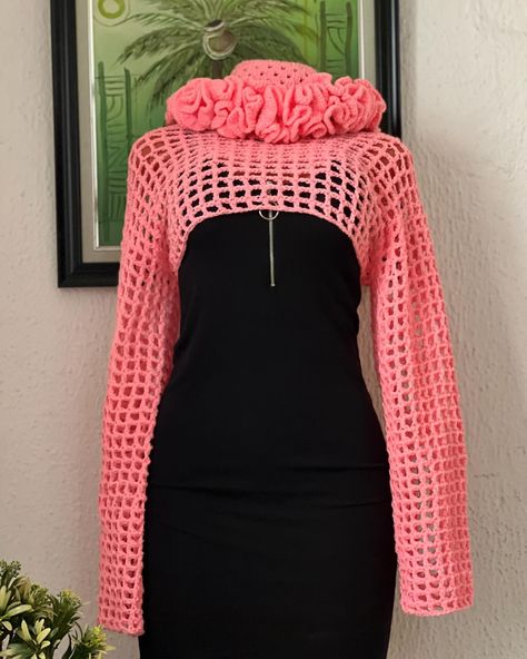 Shrug and a ruffle hat #crochet #ftkcrochet #shrug #rufflehat #crochetlove #crocheter #crochetaddict #instagram #fashion Ruffle Hat Crochet, Ruffle Crochet Hat, Crochet Ruffle Hat, Crochet Shrugs, Ruffle Crochet, Ruffle Hat, Crocheting Ideas, Crochet Ruffle, Crochet Shrug