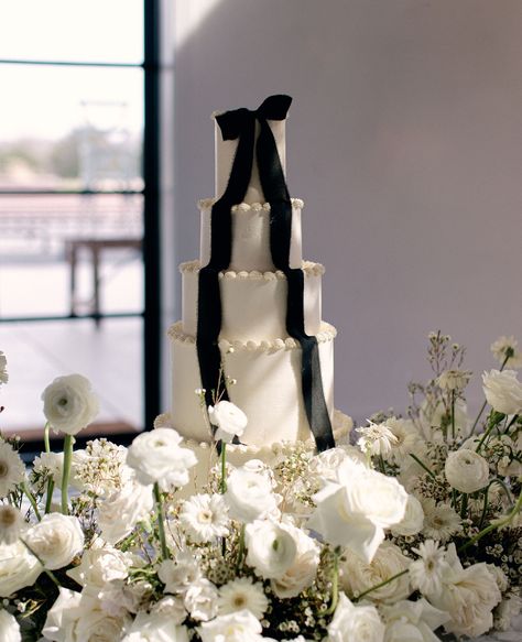 We couldn’t be more obsessed with this black & white chic styled shoot! The bow details throughout really pulled it all together & @mollymurphyphotography captured every detail to perfection. Swipe through to see all the details🖤⁠ •⁠ •⁠ Wed Society | North Texas Featured Vendors:⁠ Hair & Makeup: @grandslamglam⁠ Photo Booth Guestbook & Balloons: @theoccasionsociety⁠ Photography: @mollymurphyphotography⁠ Venue: @davisandgreyfarms⁠ •⁠ •⁠ // Photo:⁠ @mollymurphyphotography⁠ •⁠ •⁠ Other Vendors:⁠ ... Black Bow Wedding Decor, Black Bow Wedding, Champagne Bottle Art, Bow Wedding, White Chic, Editorial Wedding, 18th Birthday Party, Wedding 2024, Wedding Bows