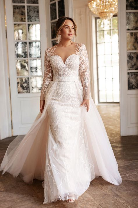 2021 Hot Sale O-Neck Embroidery Appliques Tulle Mermaid Wedding Dress Elegant Detachable Train Full Sleeve Plus Size Bridal Gown#wedding dresses #bride Tulle Mermaid Wedding Dress, Plus Size Wedding Dresses With Sleeves, Detachable Train Wedding Dress, Wedding Dress Elegant, Sweep Train Wedding Dress, Plus Wedding Dresses, Plus Size Bridal, Deco Champetre, Plus Size Wedding Gowns