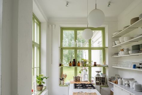 Nu kan du köpa orangeriet från Sommar med Ernst Scandi Design, Old Kitchen, Slow Living, Cool Rooms, Interior Inspo, Kitchen Style, Interior Design Kitchen, My Dream Home, Kitchen Interior