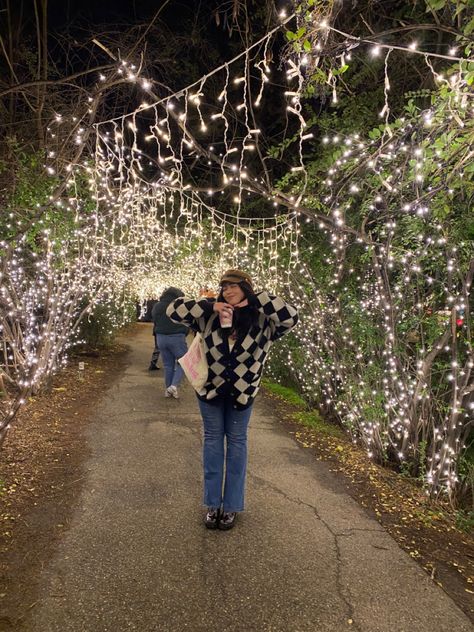 cute christmas lights festival of lights cute poses la girl aesthetic pic inspo find your pleasing tote bag #festivaloflights how to pose coquette rockstargirlfriend Poses With Christmas Lights, Poses For Pictures Instagram Christmas, Christmas Light Poses Photo Ideas, Poses For Christmas Lights, Christmas Inspo Pictures, Christmas Ig Pictures, Outfit To See Christmas Lights, Aesthetic Instagram Pictures Winter, Holiday Lights Aesthetic