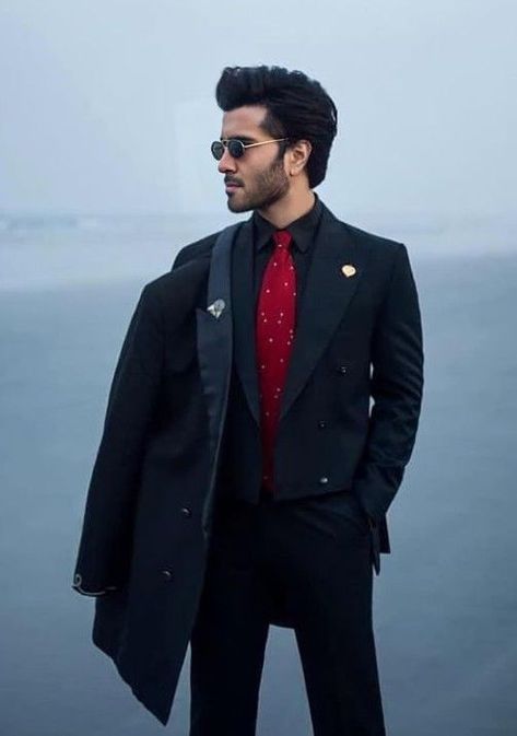 Feroz khan Feroze Khan Wallpaper, Feroz Khan Hairstyle, Freshers Party, Iron Man Photos, Black Blazer Men, Party Outfit College, Feroze Khan, Best Couple Pictures, Personal Savings