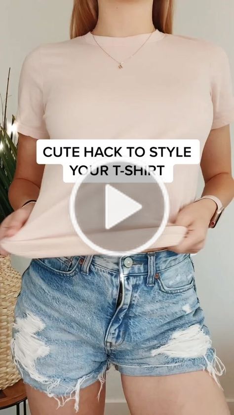 Hannah Warling (@hannahwarling) has created a short video on TikTok with music Cardigan. | what’s your fave type of video to see?? let me know in the comments! 💫 #tiktokpartner #fashion #tiktokfashion #diy #girlhacks #hacklife #tshirt | CUTE HACK TO STYLE YOUR T-SHIRT | hit the follow button for more tips! 🦋 How To Crop A Shirt, Tie Shirt Knot, How To Tie A Shirt Knot, Style A T Shirt, How To Tie A Shirt, Tie A Shirt, How To Clean White Shoes, Shirt Knot, Oversize Tshirt Outfits