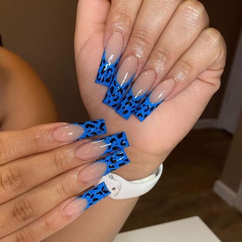 leopard print royal blue french tip nails, royal blue french tip nails, cheetah print royal blue tip nails Dark Blue Cheetah Nails, Royal Blue Leopard Nails, Blue Nails Leopard, Blue Leapord Nails, Royal Blue Nails Tips, Blue Zebra Print Nails, Blue Cheetah Print Nails, Nail Designs Royal Blue, Hot Pink Leopard Nails