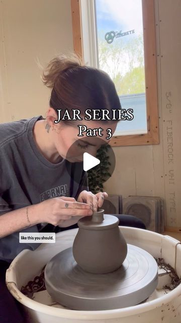 Laura Siddell | LS POTTERY on Instagram: "Jar Series: Part 3 - the first jar of the series that is thrown in 2 separate pieces.  For the base I used 1.5 pounds of clay For the lid I used 0.5 pounds of clay.   #iliketoplaywithclay #handmade #handmadepottery #pottery #wheelthrown #mug #mugshot #clayart #claylove #wheelthrowing #trimmingpottery #trimming #wheelthrownpottery #wheelthrownceramics #wheelthrowing #ihavethisthingwithceramics #potterylove #potteryistic #potteryofinstagram #instapottery #ceramiclife #potterylife #ceramics #ceramik #jar #jarseries" Pottery Lids, Lidded Jars Pottery, Pottery Handles, Ceramics Pottery Mugs, Pottery Jars, Jar Ceramic, Clay Jar, Beginner Pottery, Wheel Thrown Ceramics