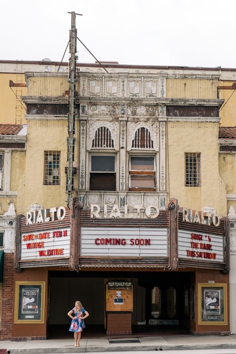 LA LA LAND: Guide to Los Angeles Movie Locations (Part 1) Lalaland Aesthetic, La La Land Aesthetic, Land Movie, Highland Park Los Angeles, Here's To The Fools Who Dream, Los Angeles Aesthetic, Oscars 2017, Pretty Movie, Damien Chazelle