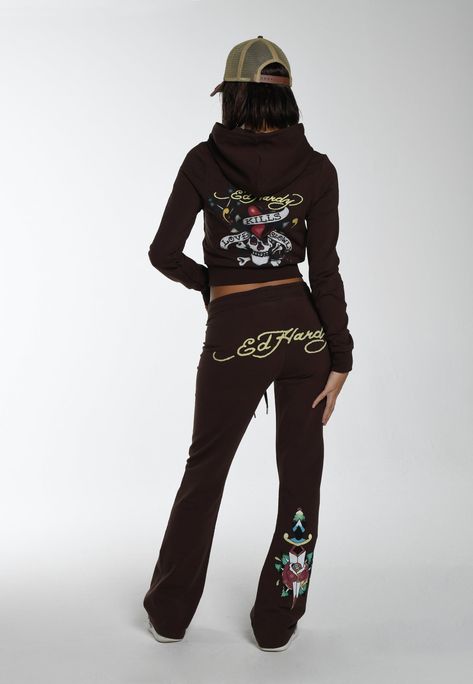 Fitted Tracksuit Women, Ed Hardy Sweatsuit Outfit, Cute Shoes Y2k, Ed Hardy Sweater, Ed Hardy Sweatsuit, Ed Hardy Sweatpants, Ed Hardy Tracksuit, Ed Hardy Set, Flared Tracksuit