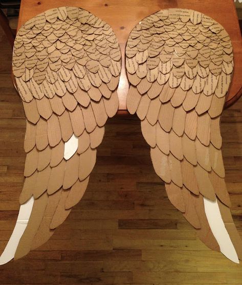 Easy Angel Wings Diy How To Make, Paper Mache Wings, Eva Foam Wings, Diy Wings Angel, Wings Cardboard, Paper Mache Angels, Creative Pants, Cardboard Wings, Angel Wings Diy