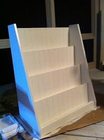 Life is Bella: Front Facing Bookcase Classroom Bookshelf Ideas, Classroom Bookshelves, Bookshelf Classroom, Front Facing Bookshelf, Diy Bookshelf Plans, Diy Bookshelf Kids, Bookcase Plans, Book Display Shelf, Diy Bookshelf