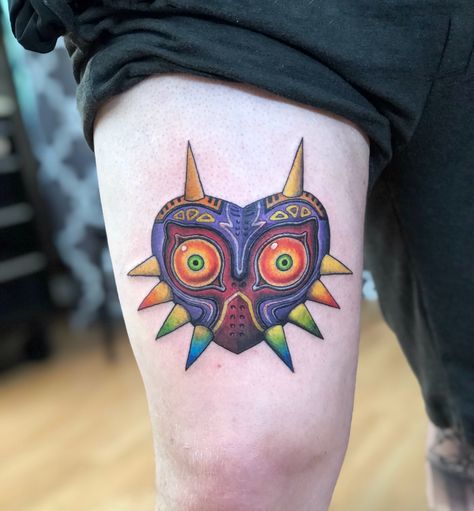 Majora's Mask Tattoo, Blind Test, Zelda Tattoo, Geniale Tattoos, Mask Tattoo, Gaming Tattoo, Tatuaje A Color, Old Tattoos, Majoras Mask