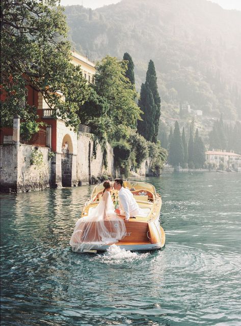 Italian destination wedding inspiration in Lake Como Wedding Venues Boat, Como Wedding Ideas, Wedding Ideas Lake Como, Italy Winter Wedding, Wedding Photos In Italy, Elope In Lake Como, Italian Wedding Lake Como, Intimate European Wedding, Wedding At Lake Como