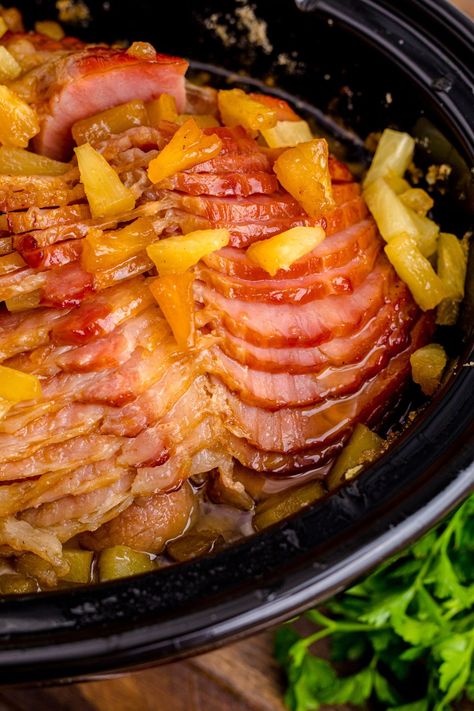 Crock Pot Brown Sugar Pineapple Ham - My Incredible Recipes Precooked Ham In Oven, Ham In Oven, Ham Dinner Ideas, Oven Ham, Brown Sugar Pineapple Ham, Precooked Ham, Brown Sugar Pineapple, Pineapple Ham, Ham Dinner