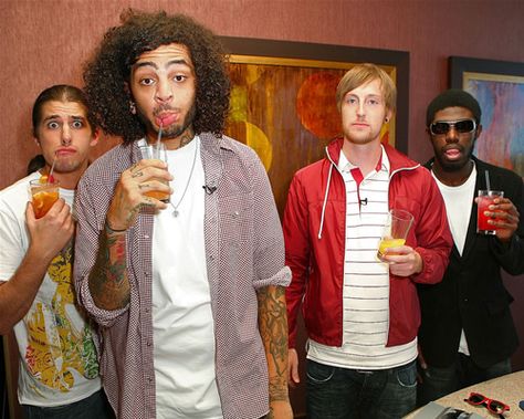 Gym Class Heroes Alternative Hip Hop, Gym Class Heroes, Travie Mccoy, Gym Classes, Afro Punk, Hip Hop Rap, New Bands, Featured Artist, Music Is Life