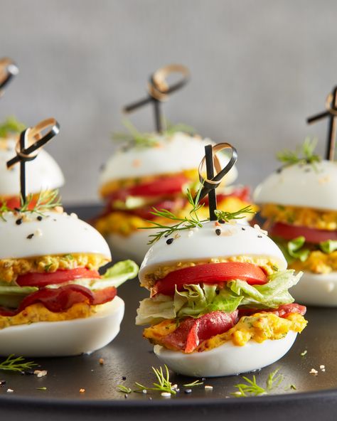 Devilled BLT Egg Sliders Egg Sliders, Devilled Eggs Recipe Best, Charcuterie Ideas, Meal Inspiration, Best Appetizer Recipes, Deviled Eggs Recipe, Läcker Mat, Finger Food Appetizers, Boiled Egg