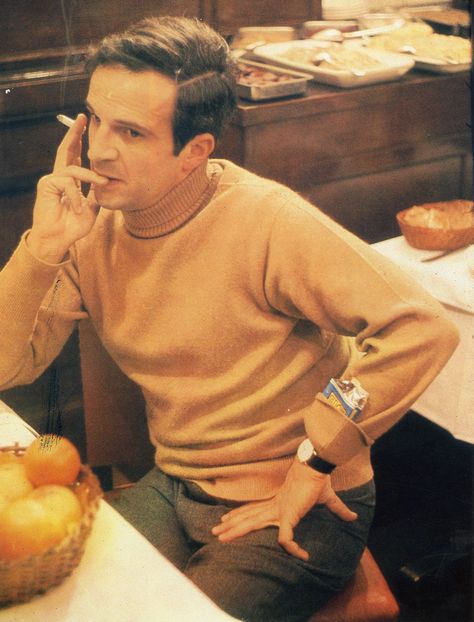 art has a twt account on Twitter: "i'm obsessed with this… " John Cassavetes, Gena Rowlands, Francois Truffaut, Criterion Collection, Andre Kertesz, Directors Chair, Good Cigars, Hate Men, Book Tv