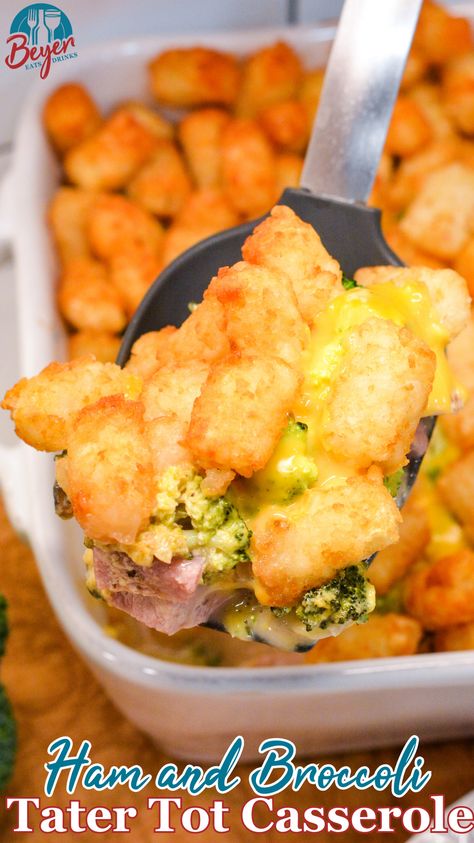 Looking for a simple, delicious dinner idea? Try this Ham & Broccoli Tater Tot Casserole! Loaded with cheesy goodness, crispy tater tots, savory ham, and nutritious broccoli, it's a family favorite. Perfect for busy weeknights or meal prepping! Ready in under an hour and great for using up leftovers. Save this recipe and try it tonight! 😋 #CasseroleRecipe #ComfortFood #EasyDinners #TaterTotCasserole #FamilyMeals #HamRecipes Ham Tater Tot Casserole, Ham And Tater Tot Casserole, Broccoli Tater Tots, Ham And Broccoli, Ham Broccoli, Tater Tot Casserole Recipe, Tater Tot Casserole Recipes, Ham And Potato Soup, Savory Ham