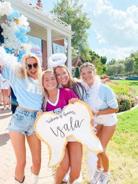 Pi Phi Bid Day Themes, Bid Day Poses, Pi Phi Bid Day, Big Lil, College Game Days, Bid Day Themes, Pi Phi, Alpha Chi, Sorority Life