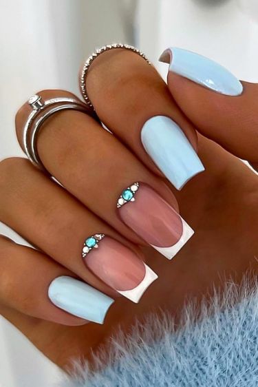 Short False Nails Light Blue Acrylic Nails with Rhinestones Light Blue Acrylic Nails, Acrylic Nails With Rhinestones, Nails Light Blue, Rhinestones Designs, Press On Nails Square, Nails With Rhinestones, French Tip Press On Nails, Light Blue Nails, Nails Glossy