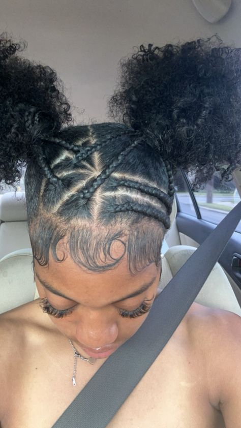 two buns with a cute braided style Natural 90s Hairstyles, Natural Hair Styles Black Women, High Bun Hairstyle, Braided Twist, Two Buns, Cute Natural Hairstyles, Natural Hair Bun Styles, Simple Hairstyle, Mixed Curly Hair