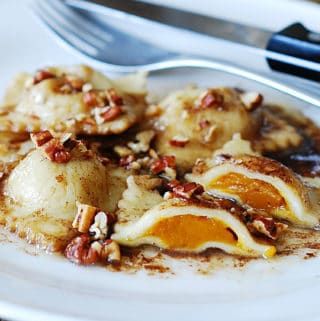 Pumpkin ravioli with brown butter sauce and pecans Ravioli With Brown Butter Sauce, Ravioli From Scratch, Make Ravioli, Julia's Album, How To Make Ravioli, Ravioli Dough, Pumpkin Ravioli, Brown Butter Sauce, Ravioli Recipe