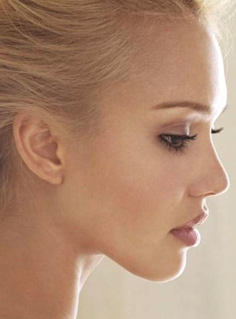 Jessica Alba | right profile Nose Structure, Nose Plastic Surgery, Jessica Alba Hair, Perfect Nose, Face Profile, Makeup Tattoos, Nose Job, Jessica Biel, Jessica Alba