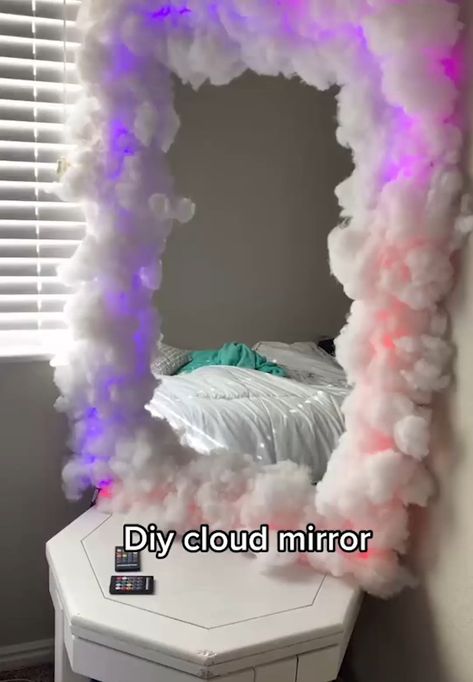 Diy Mirror Decor, Diy Mirror Wall Decor, Spiegel Diy, Diy Mirror Wall, Mirror Bedroom Decor, Mirror Decor Ideas, Cloud Mirror, Diy Room Decor Videos, Easy Room Decor