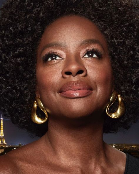 AB+DM on Instagram: "The beautiful Viola Davis for @lorealparis Styling @elizabethstewart1 Hair @jamikawilson Make up @autumnmoultriebeauty Lighting…" People, Portrait, Feminine, Afro, Beleza, Women, Beautiful, Black Girl Art, Pretty People