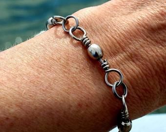 Fishing Jewelry Diy, Fishing Jewelry, Claudia Black, Fishing Bracelet, Fishing Stuff, Fish Jewelry, Wave Bracelet, Fish Necklace, Sea Glass Pendant