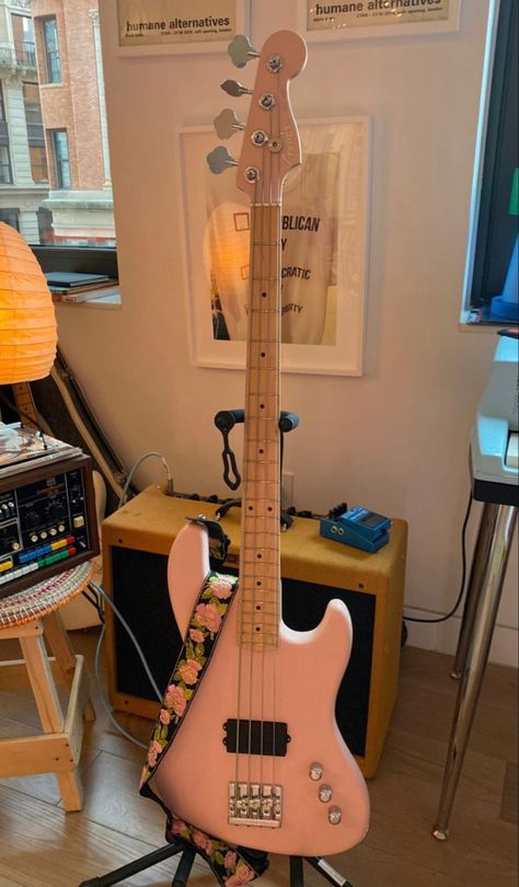 Pink Bass Guitar, Instrument Aesthetic, Bass Instrument, Singing Classes, I Love Bass, Guitar Strumming, Pink Guitar, Guitar Obsession, Guitar Painting