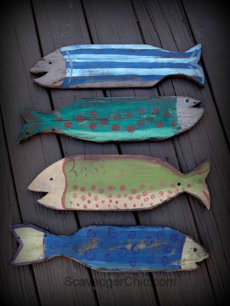 Pallet Wood Projects, Deco Marine, Painted Fish, Fish Wall Decor, Wood Fish, Wooden Fish, Wooden Pallet Projects, Pallet Crafts, Beach Wall Decor