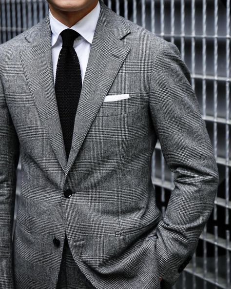 Check Suits, Custom Tailored Suits, Wool Suits, Tailor Made Suits, Custom Made Suits, Suits Men, Checked Suit, Mens Casual Dress Outfits, Best Mens Fashion