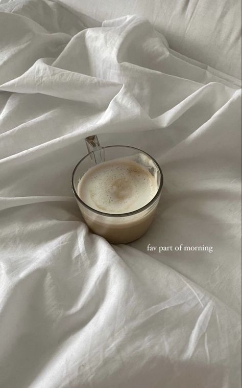 Coffee Captions Instagram, Morning Coffee Photography, Coffee Cup Art, Coffee Instagram, Coffee Obsession, Story Ideas Pictures, Instagram My Story, Coffee Photography, Mood Instagram