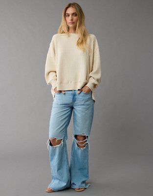 I'm sharing the love with you! Check out the cool stuff I just found at AEO: https://www.ae.com/us/en/p/1457_2308_241 Big Sweater And Jeans, Everyday Mom Outfits, Crew Neck Sweatshirt Outfit, Soft Sweaters, White Jeans Men, Plain Sweatshirt, Athletic Fit Jeans, Preppy Clothes, Sweatshirts For Women