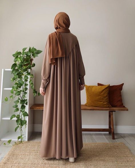 Abya Styl Burkha, Hijabi Gowns, Hijab Designs, Muslim Outfits Casual, Muslim Fashion Hijab Outfits, Islamic Dress, Modest Dresses Casual, Muslim Fashion Hijab, Hijabi Outfits Casual